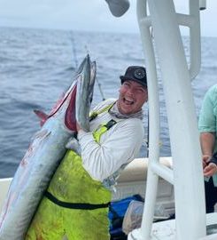 Robalo Center Console